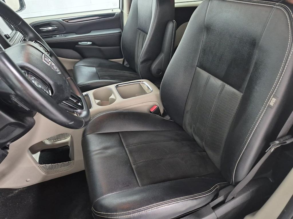 Thumbnail: 2019 Dodge Grand Caravan - 10