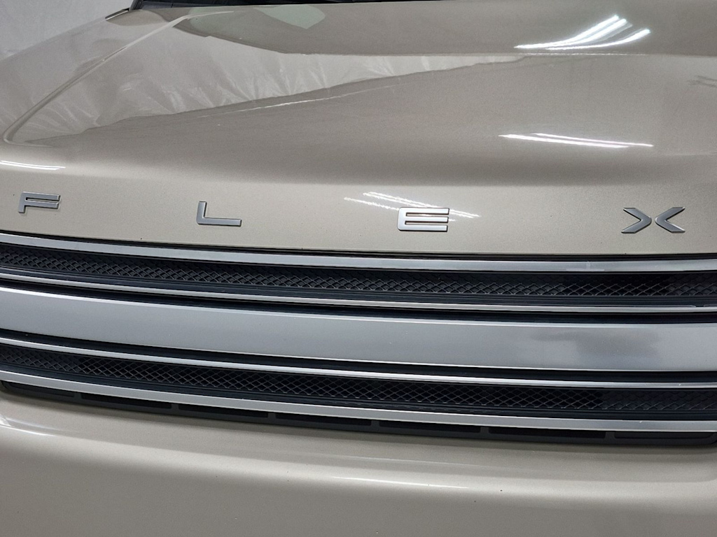 Thumbnail: 2018 Ford Flex - 24