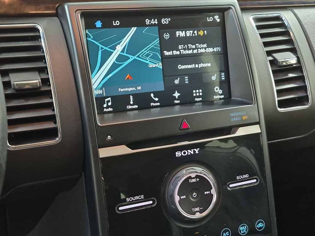 Thumbnail: 2018 Ford Flex - 14
