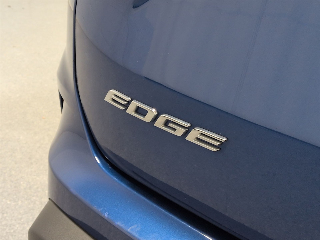 Thumbnail: 2020 Ford Edge - 26