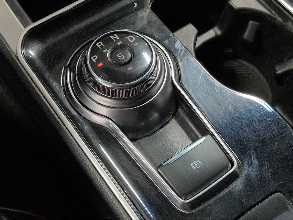 Thumbnail: 2020 Ford Edge - 16