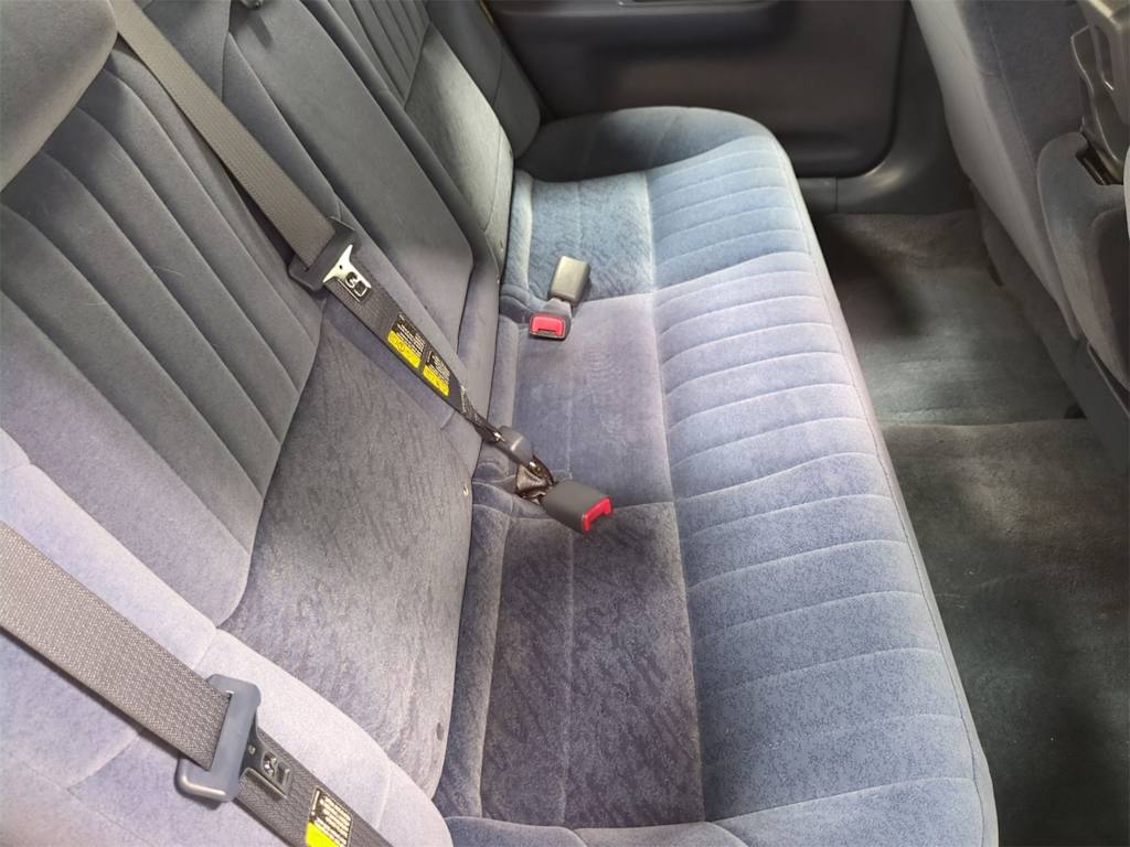 Thumbnail: 2002 Chevrolet Impala - 11