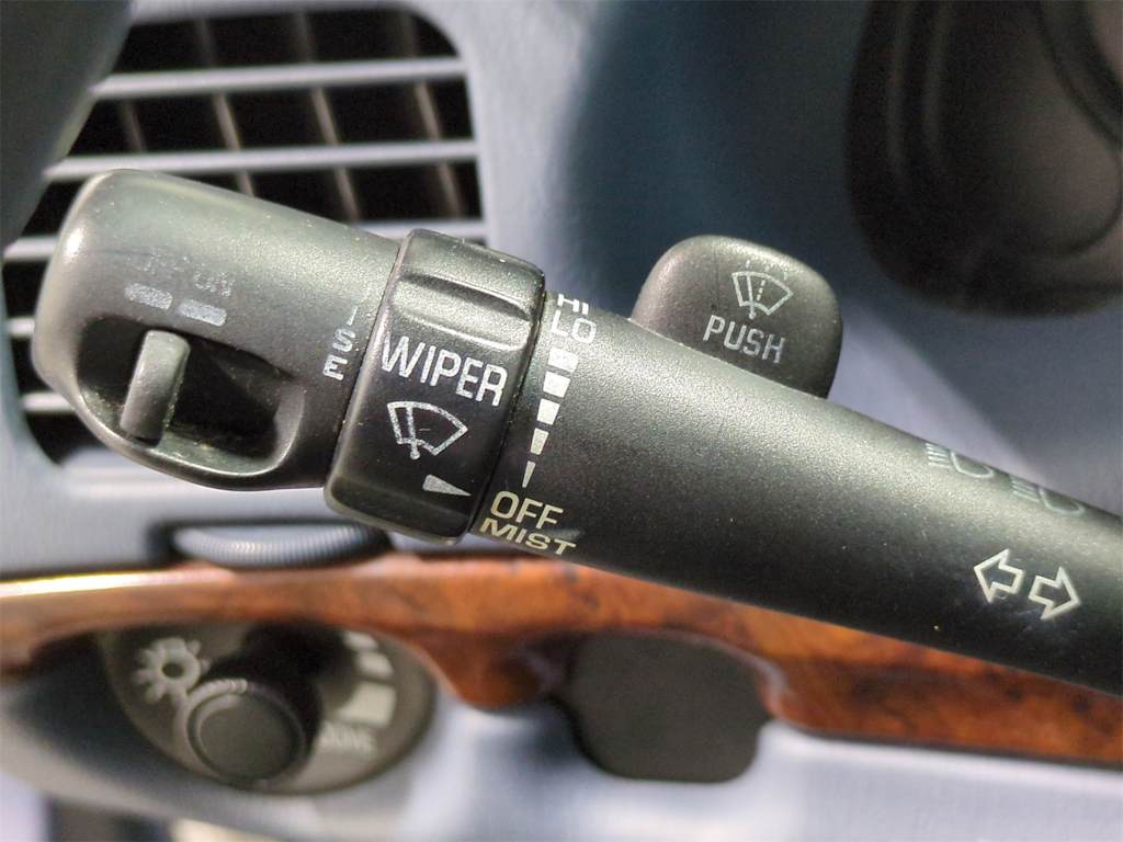 Thumbnail: 2002 Chevrolet Impala - 15