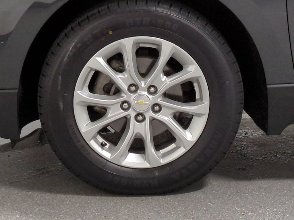 Thumbnail: 2021 Chevrolet Equinox - 8