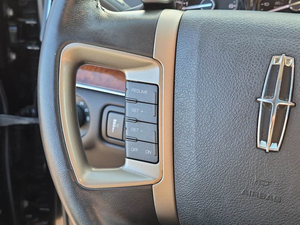Thumbnail: 2012 Lincoln MKT - 30