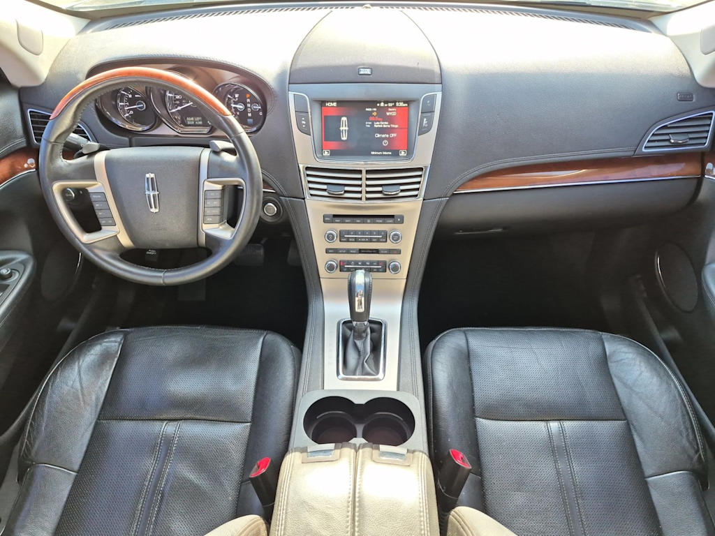 Thumbnail: 2012 Lincoln MKT - 9
