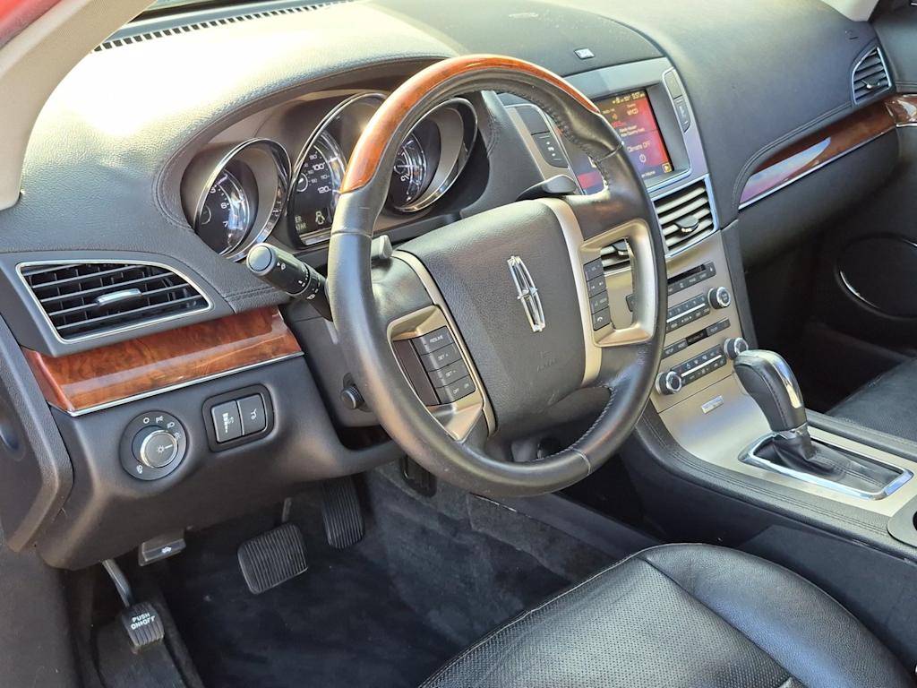 Thumbnail: 2012 Lincoln MKT - 2