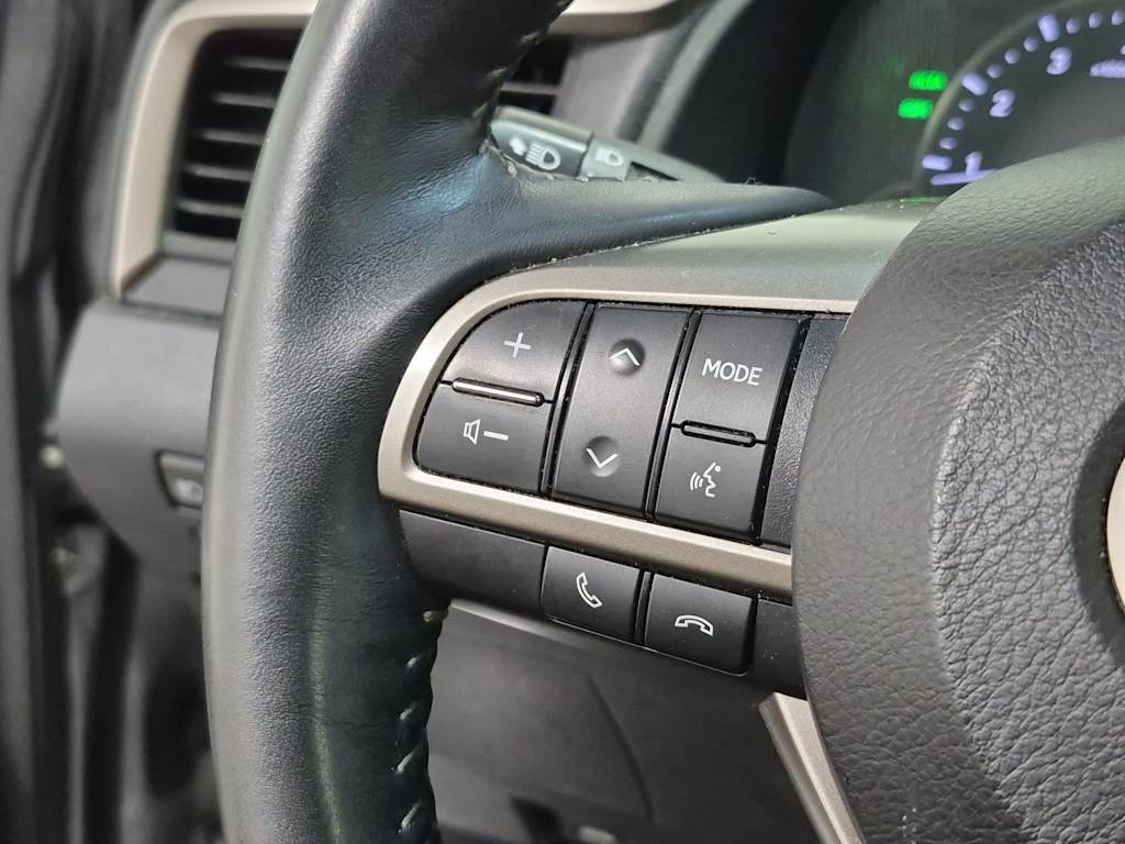 Thumbnail: 2019 Lexus RX - 30