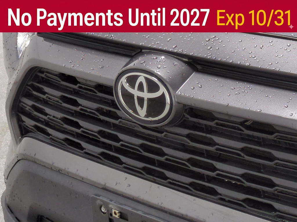Thumbnail: 2022 Toyota RAV4 - 7