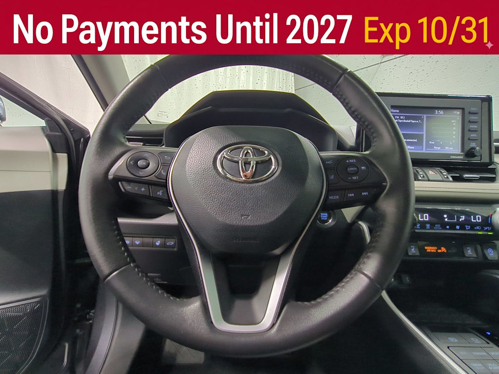 Thumbnail: 2022 Toyota RAV4 - 10