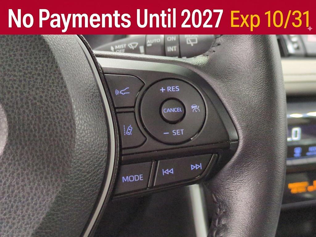 Thumbnail: 2022 Toyota RAV4 - 21