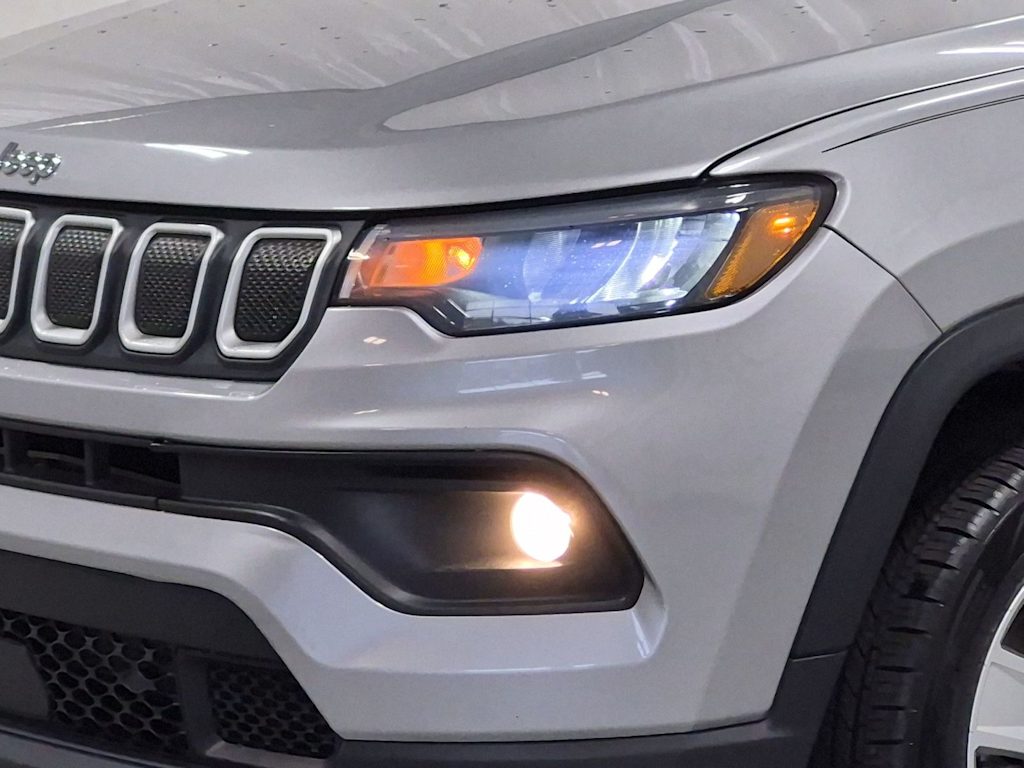 Thumbnail: 2022 Jeep Compass - 24