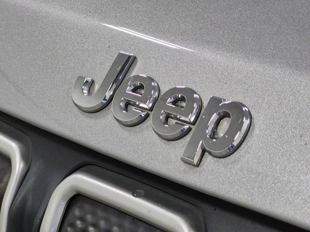 Thumbnail: 2022 Jeep Compass - 7