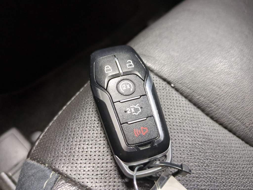 Thumbnail: 2014 Ford Fusion - 18