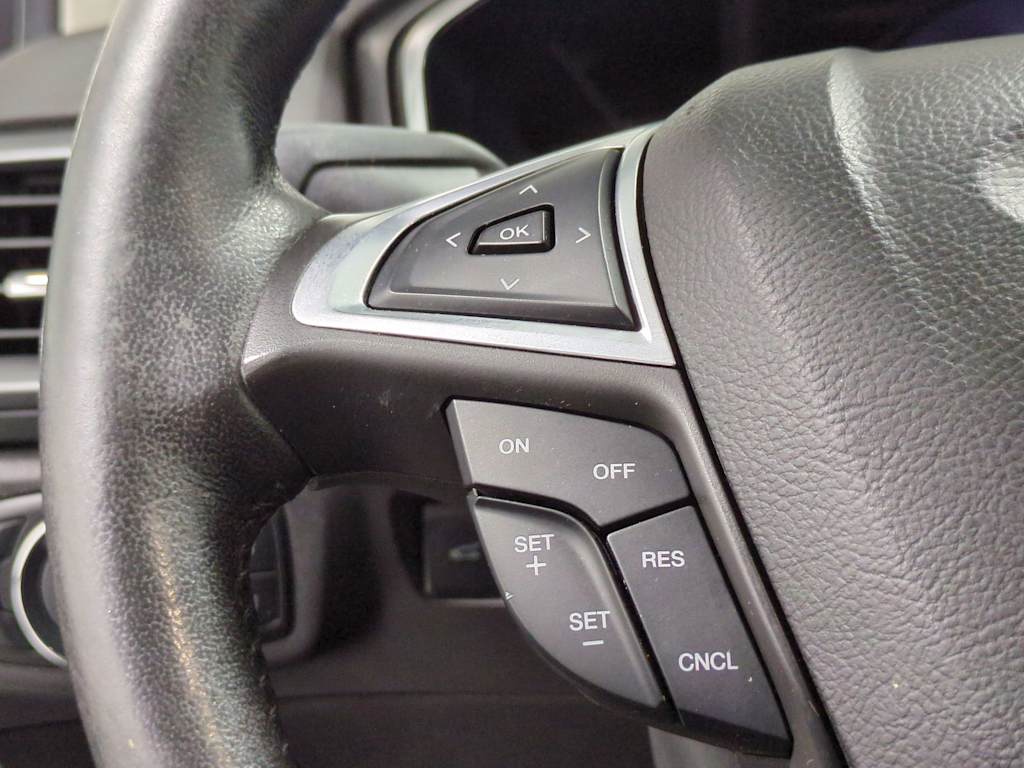 Thumbnail: 2014 Ford Fusion - 32