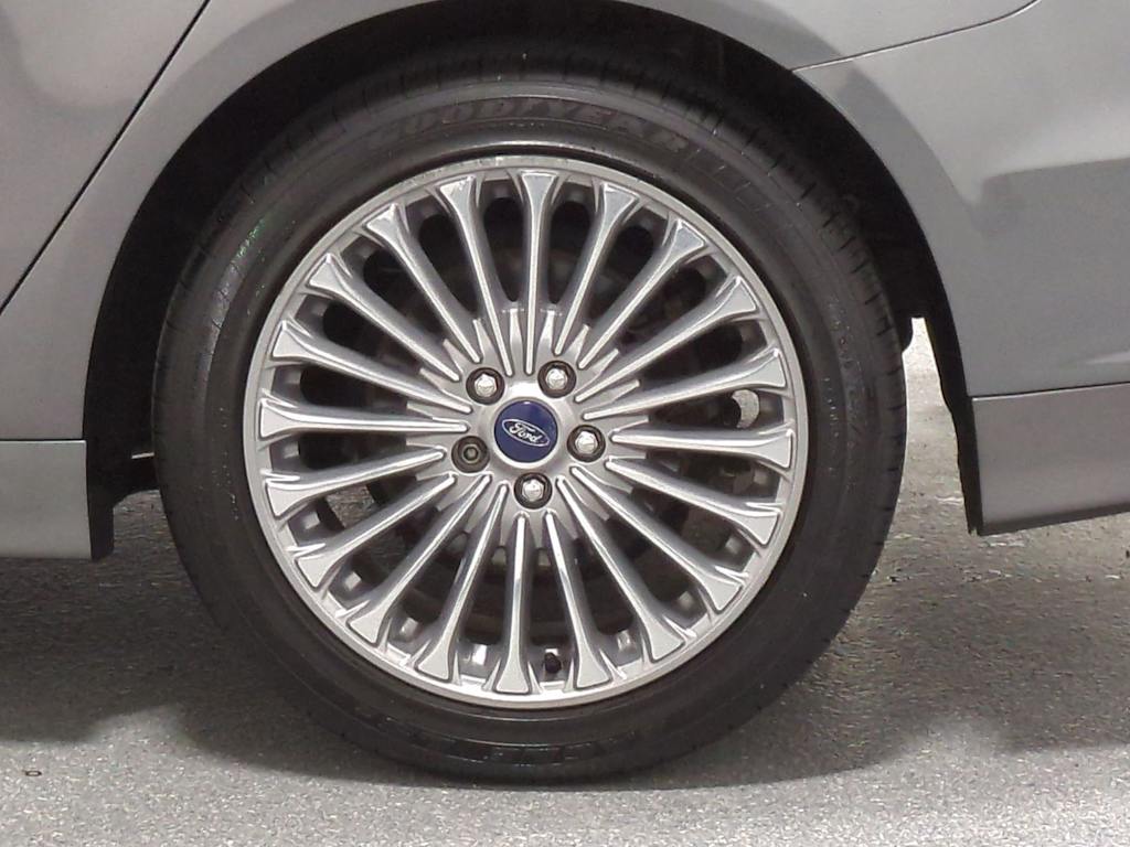Thumbnail: 2014 Ford Fusion - 8