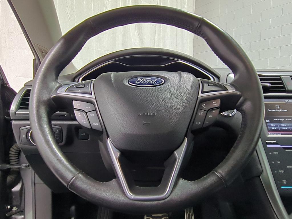 Thumbnail: 2014 Ford Fusion - 13