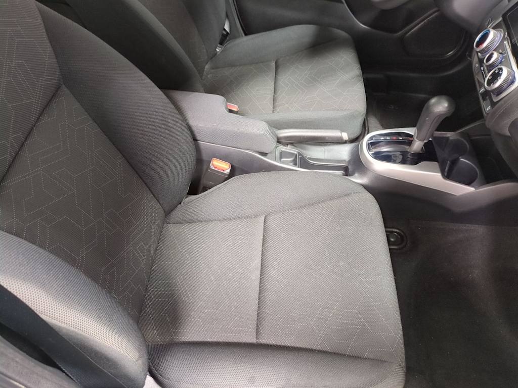 Thumbnail: 2015 Honda Fit - 31