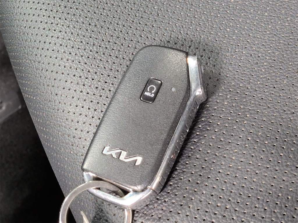 Thumbnail: 2023 Kia Forte - 20