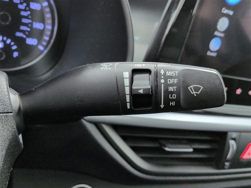 Thumbnail: 2023 Kia Forte - 17