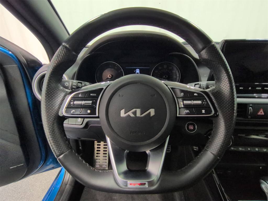Thumbnail: 2023 Kia Forte - 14