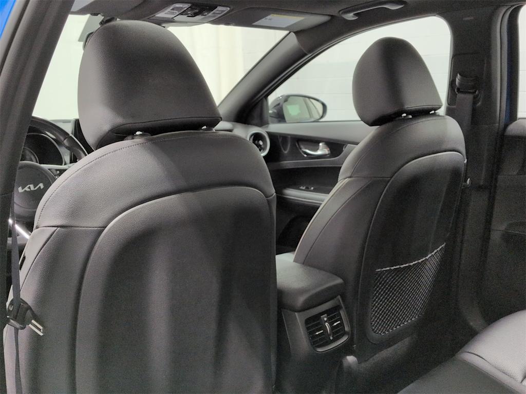 Thumbnail: 2023 Kia Forte - 13