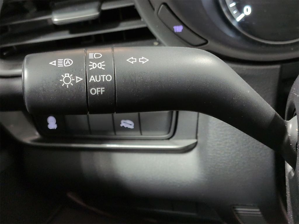 Thumbnail: 2022 Mazda CX-30 - 16