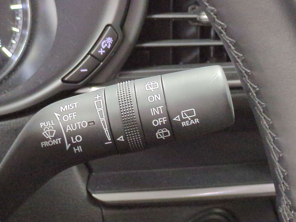 Thumbnail: 2025 Mazda CX-30 - 32