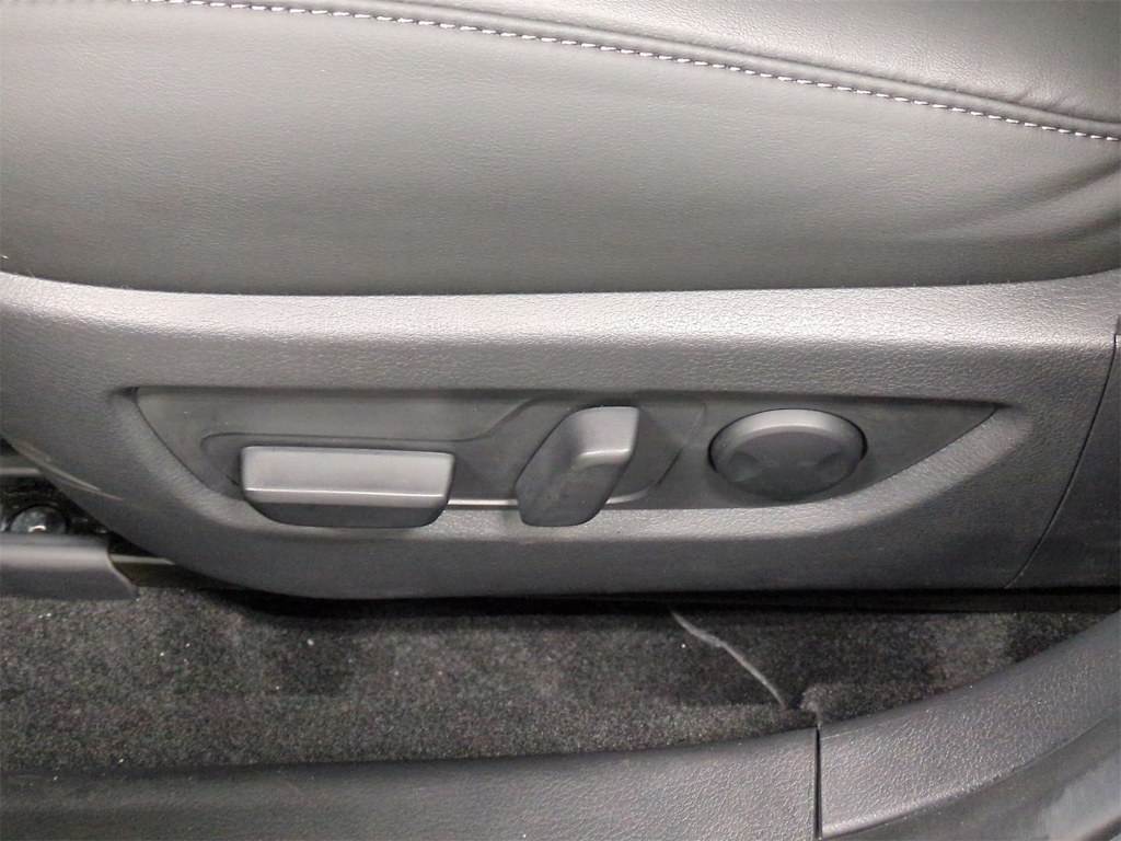 Thumbnail: 2025 Mazda CX-30 - 25