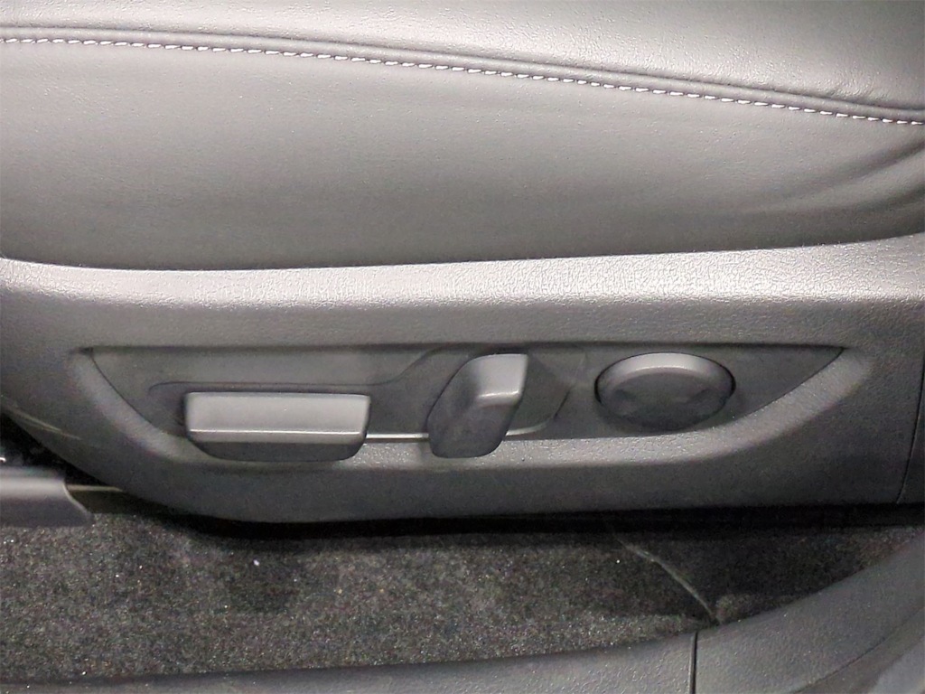 Thumbnail: 2025 Mazda CX-30 - 23