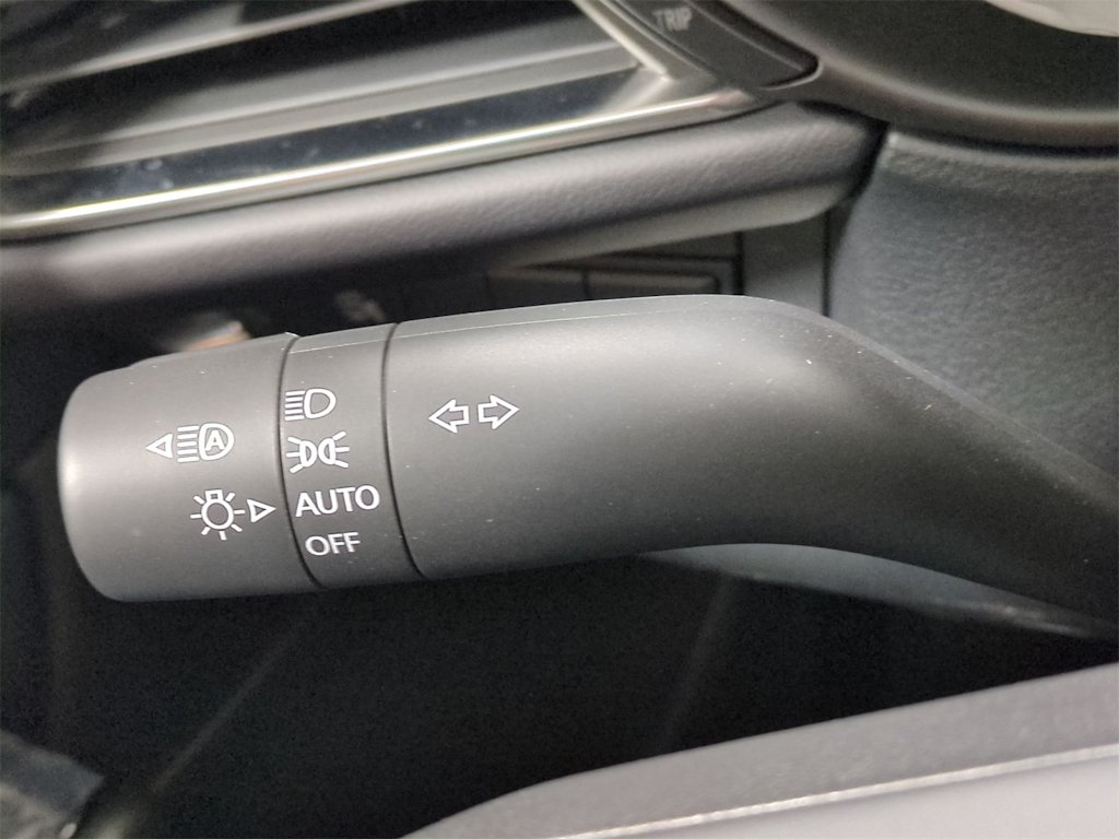 Thumbnail: 2025 Mazda CX-30 - 32