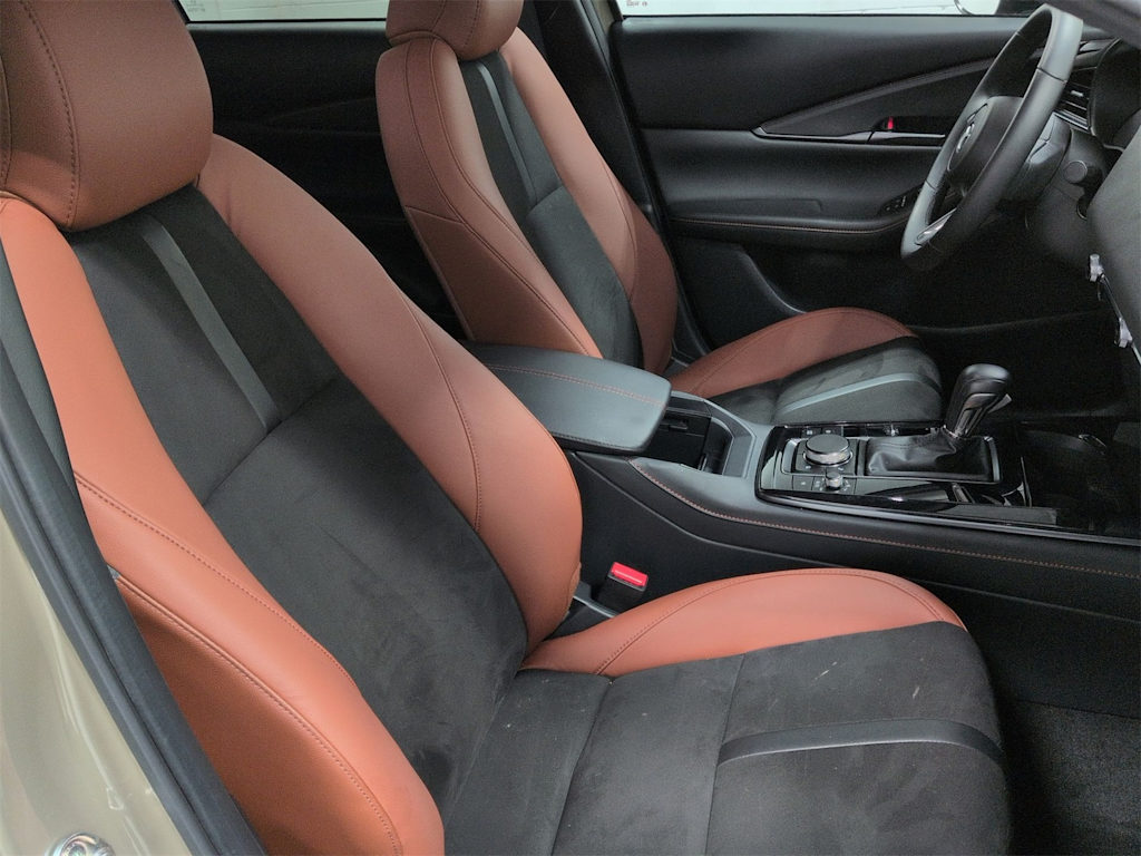 Thumbnail: 2025 Mazda CX-30 - 12