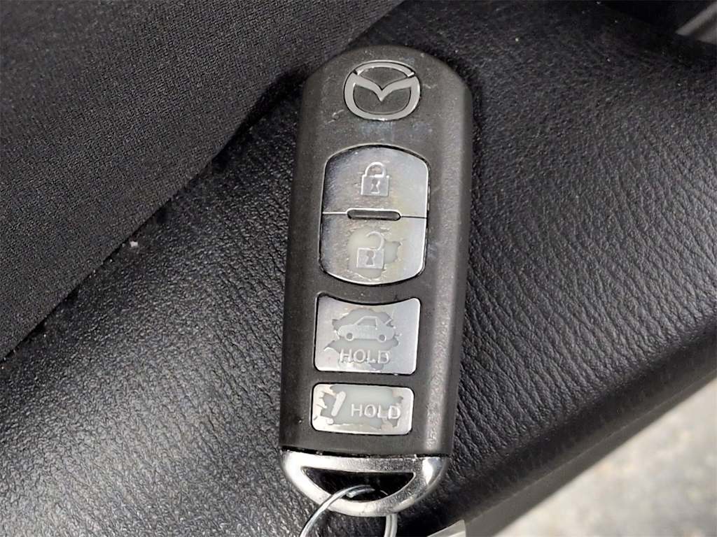 Thumbnail: 2016 Mazda Mazda3 - 18