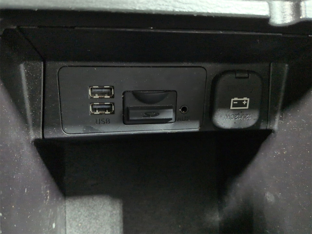 Thumbnail: 2016 Mazda Mazda3 - 38