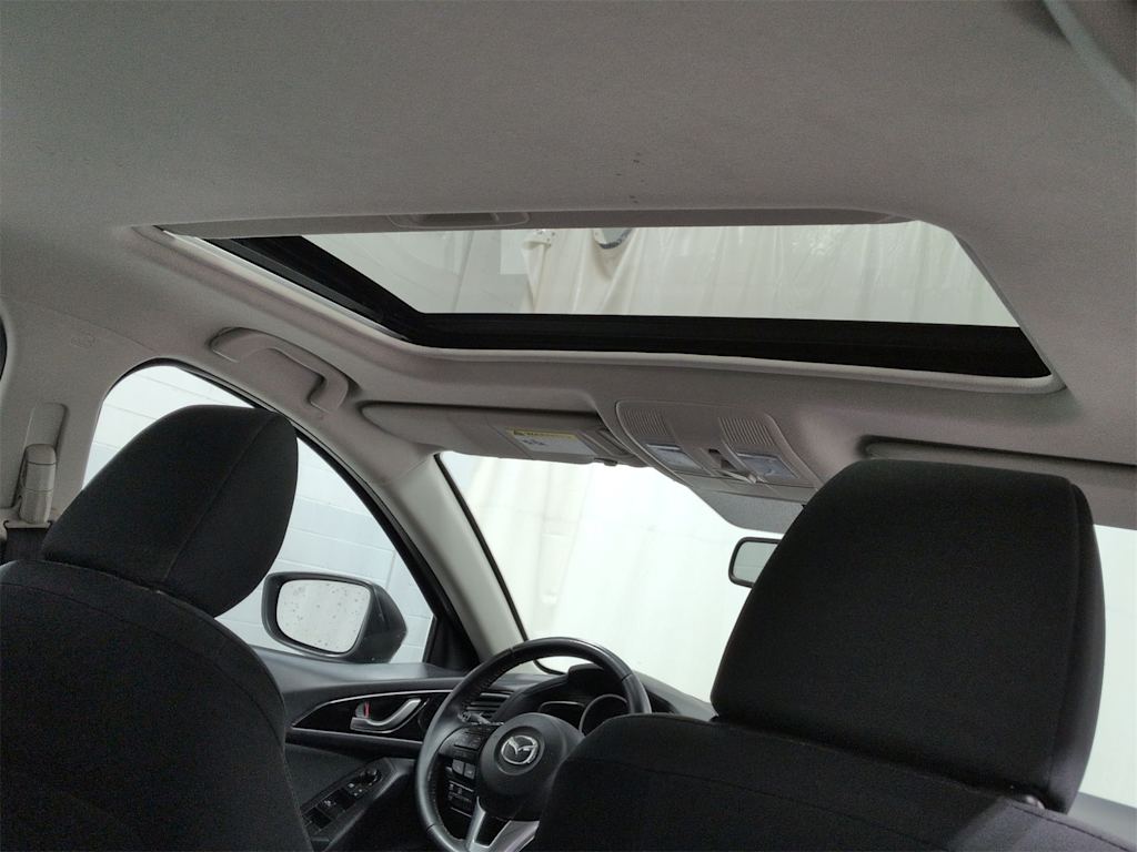 Thumbnail: 2016 Mazda Mazda3 - 30