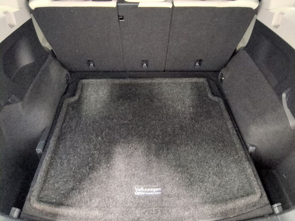 Thumbnail: 2022 Volkswagen Tiguan - 18