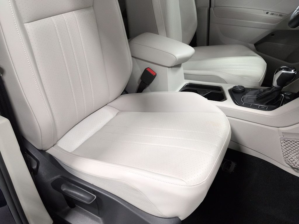 Thumbnail: 2022 Volkswagen Tiguan - 29