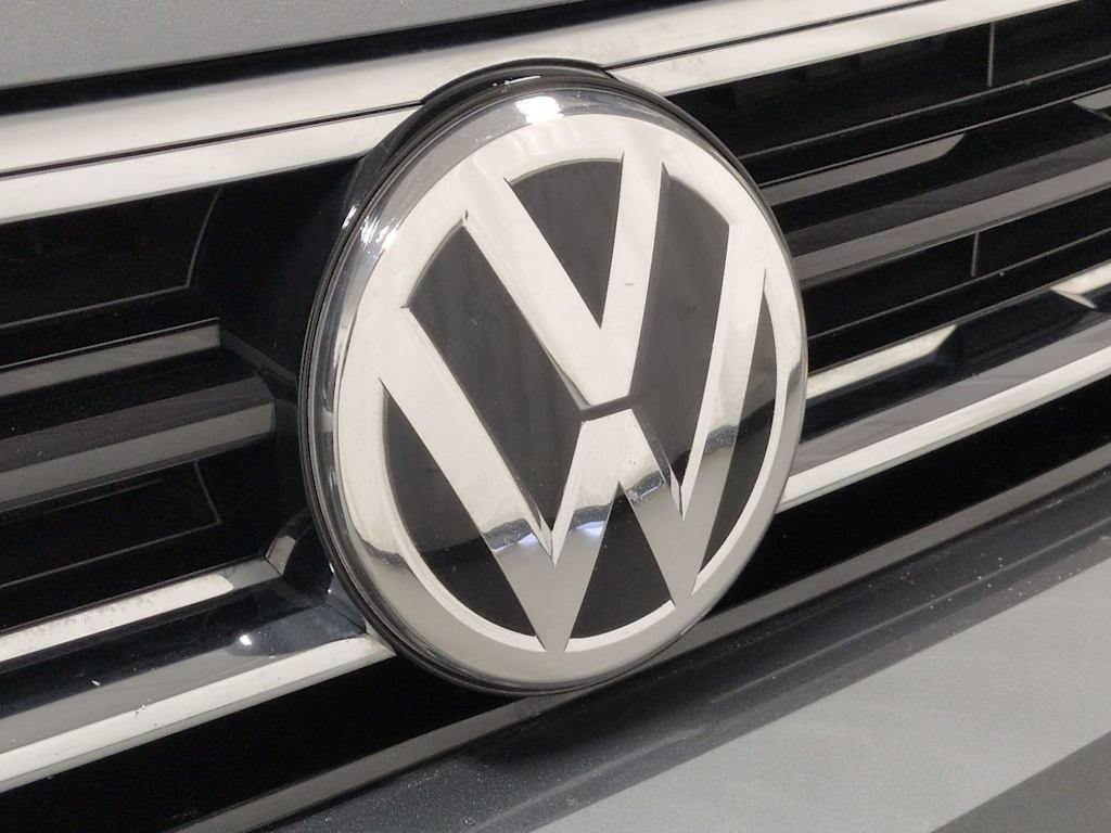 Thumbnail: 2021 Volkswagen Tiguan - 7
