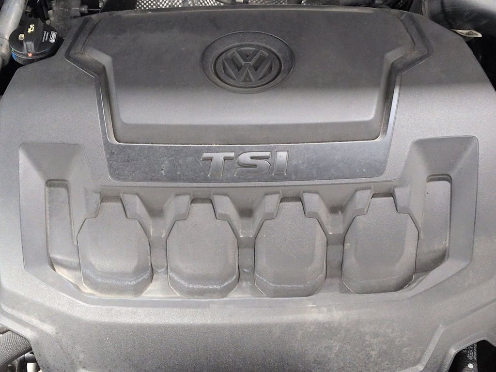 Thumbnail: 2021 Volkswagen Tiguan - 9