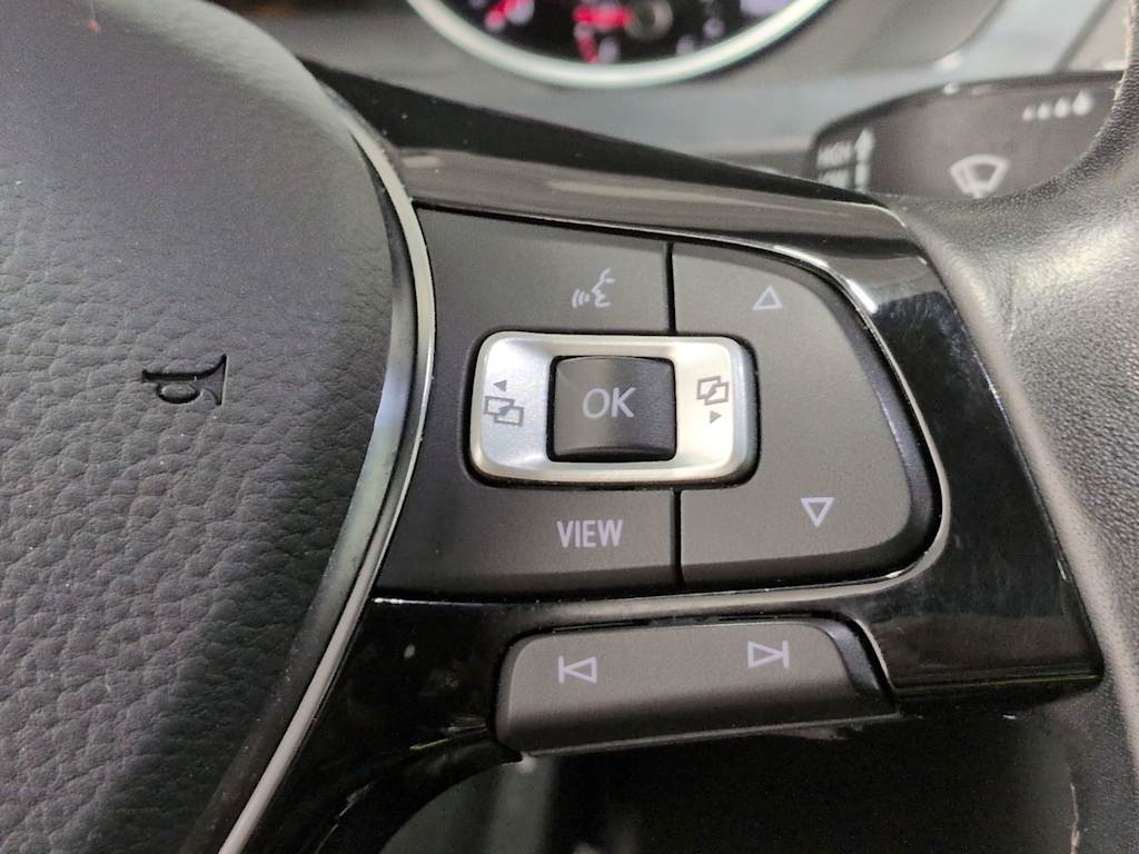 Thumbnail: 2021 Volkswagen Tiguan - 33