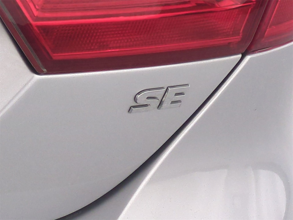 Thumbnail: 2014 Volkswagen Jetta - 25