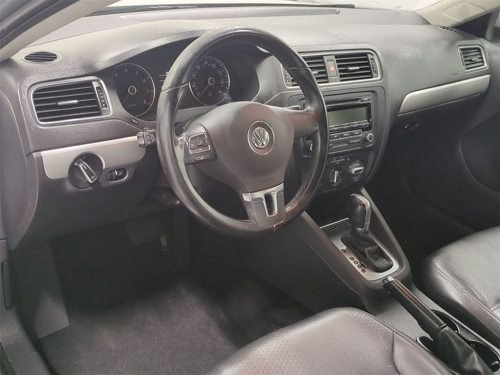 Thumbnail: 2014 Volkswagen Jetta - 2