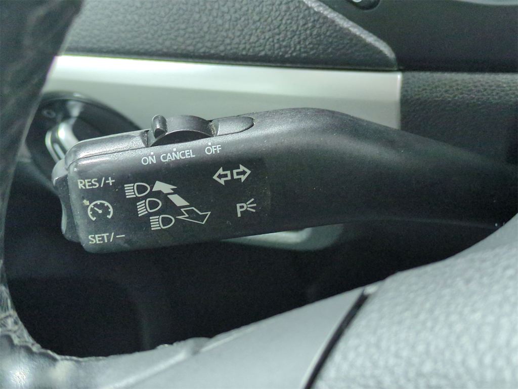 Thumbnail: 2014 Volkswagen Jetta - 32