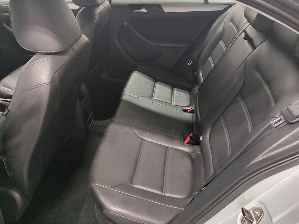 Thumbnail: 2014 Volkswagen Jetta - 12