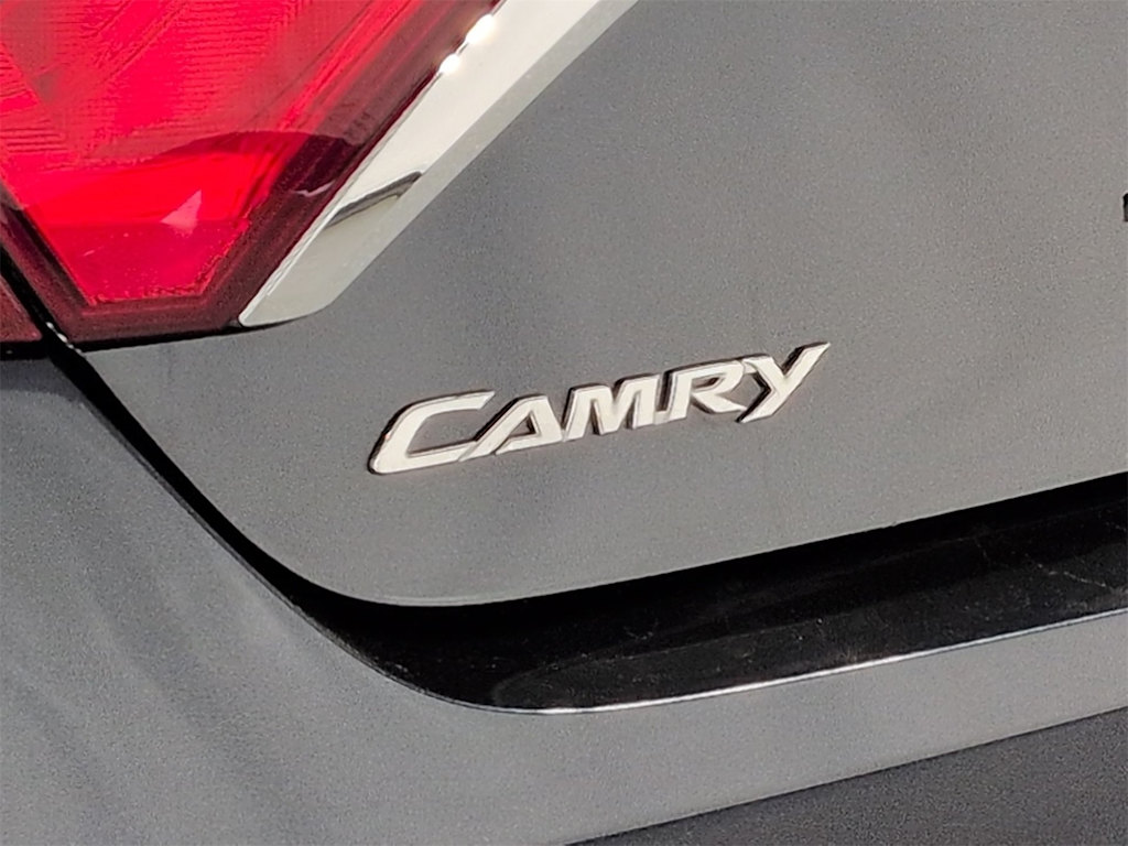 Thumbnail: 2017 Toyota Camry - 26