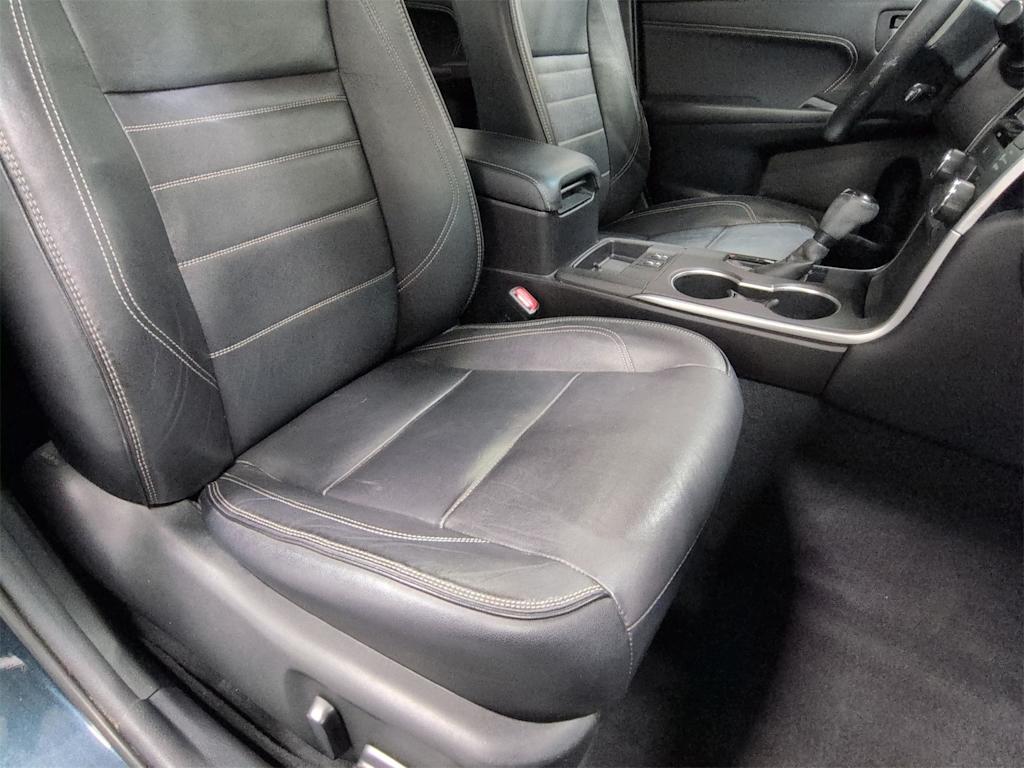 Thumbnail: 2017 Toyota Camry - 31