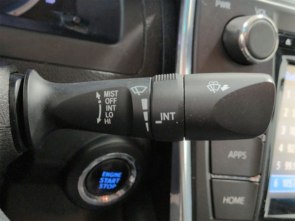 Thumbnail: 2017 Toyota Camry - 34