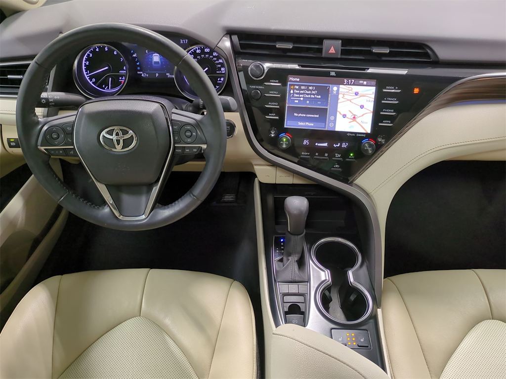 2020 Toyota Camry XLE 9