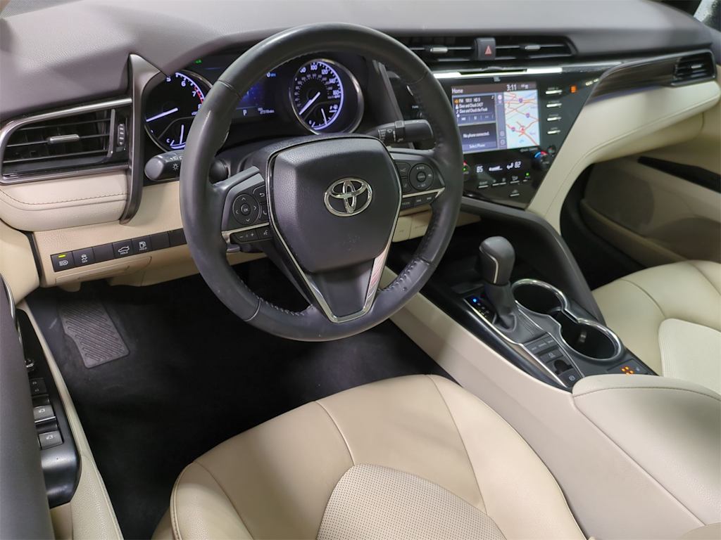 2020 Toyota Camry XLE 2