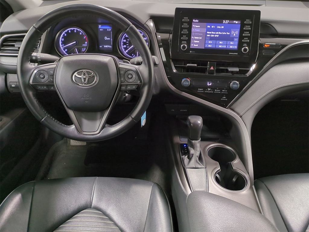 2021 Toyota Camry SE 8